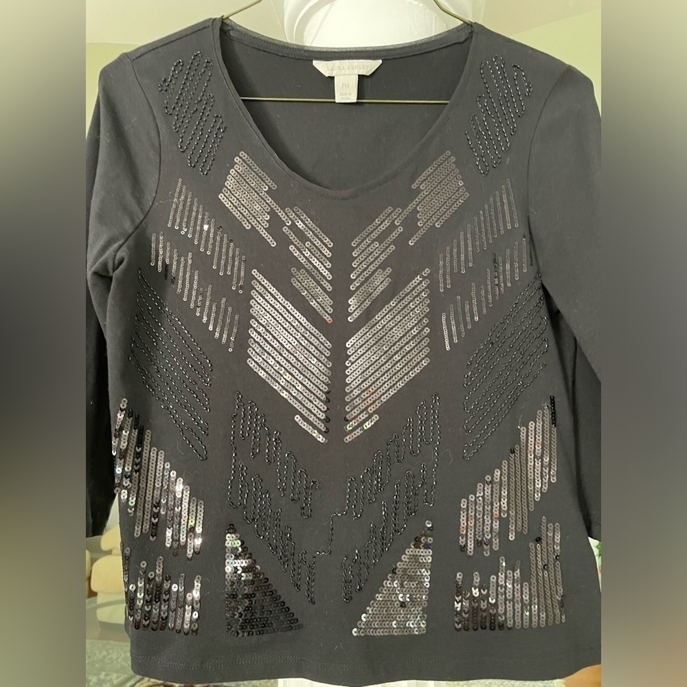 Laura  Ashley women’s. 95% cotton black tee- shirt with Beads and quince size PM